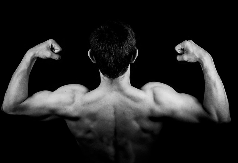 Esercizi per la schiena del bodybuilding