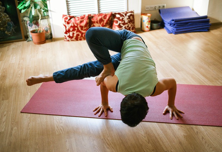 Kundalini Yoga: origini e benefici di questa pratica