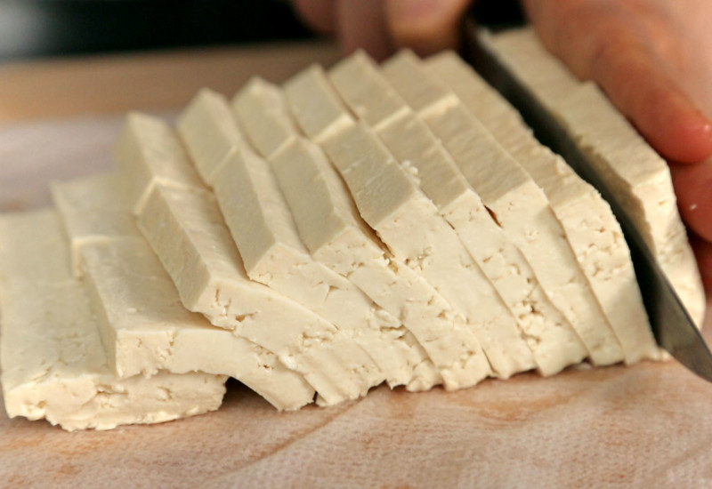 Le proprietà del tofu: un alimento sano e nutriente